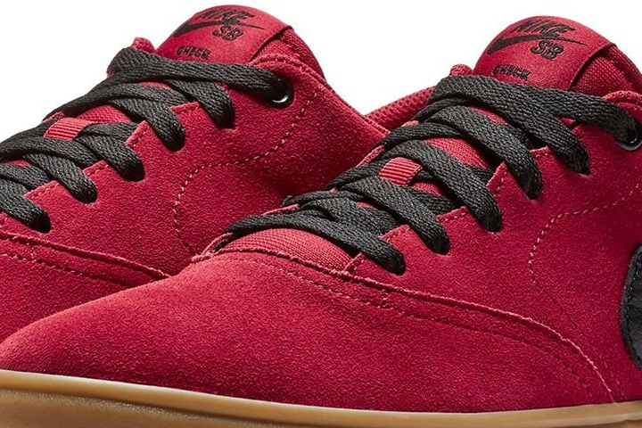 sb check solar nike